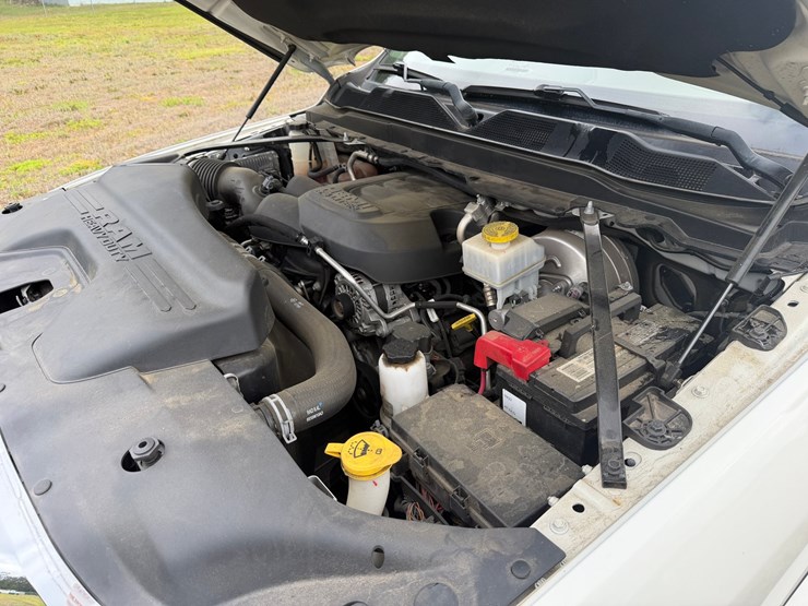 2019-dodge-ram-2500-image-27