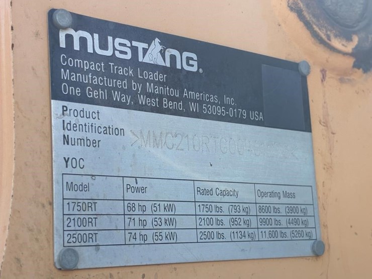 2012-mustang-2100rt-image-20