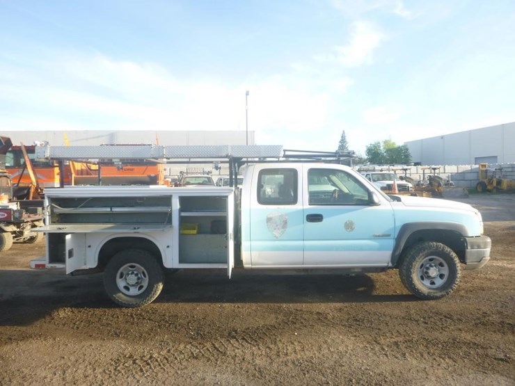 2007-chevrolet-3500-image-8