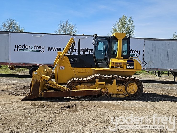 2005-komatsu-d65ex-15-image-3