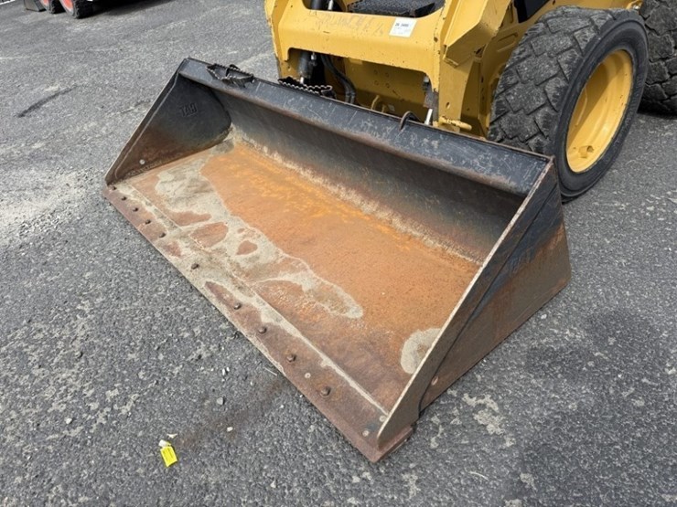 2017-caterpillar-226d-image-9