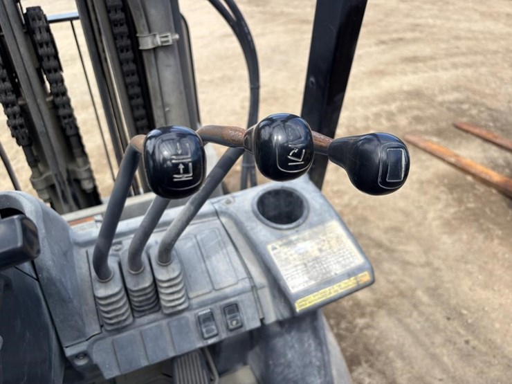 2020-caterpillar-2c6000-image-22