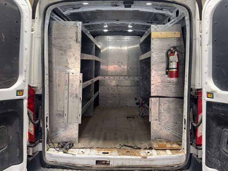 2019-ford-transit-image-10