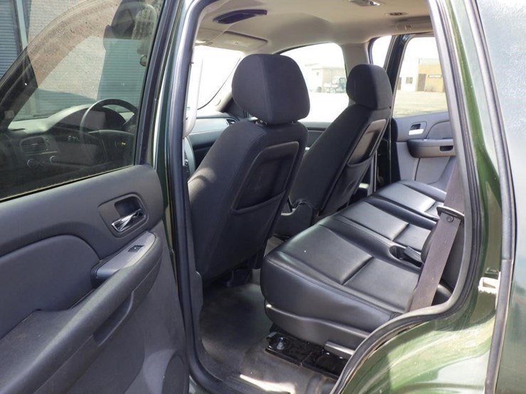 2014-chevrolet-tahoe-image-7