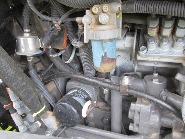 massey-ferguson-1734e-image-13