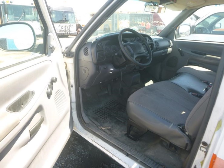 2002-dodge-ram-2500-image-5