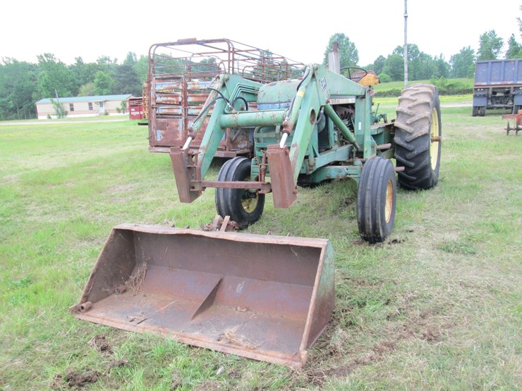 1982-john-deere-2840-image-1