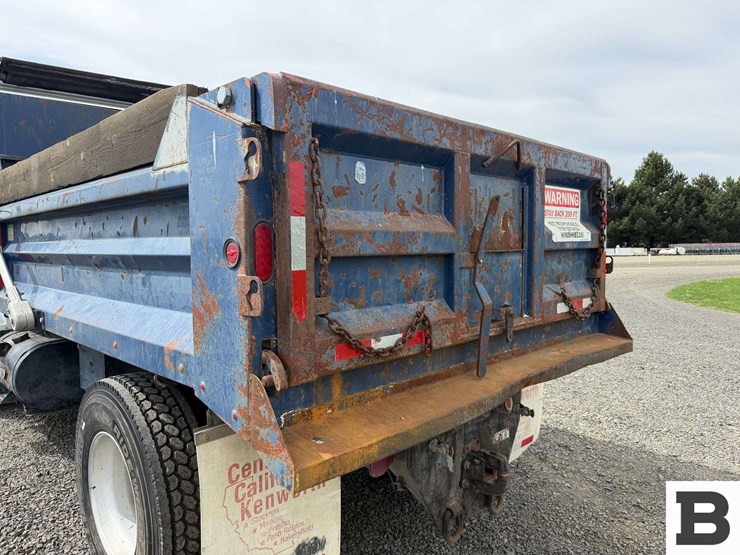 1996-ford-la9000-image-18