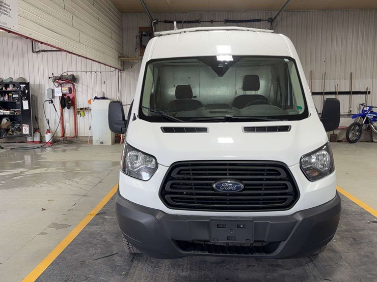 2019-ford-transit-image-33