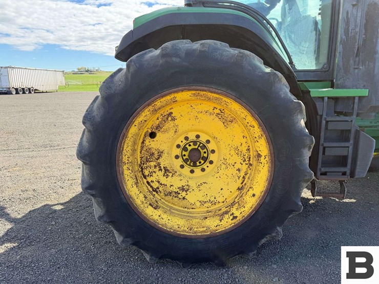 2021-john-deere-7r-210-image-38