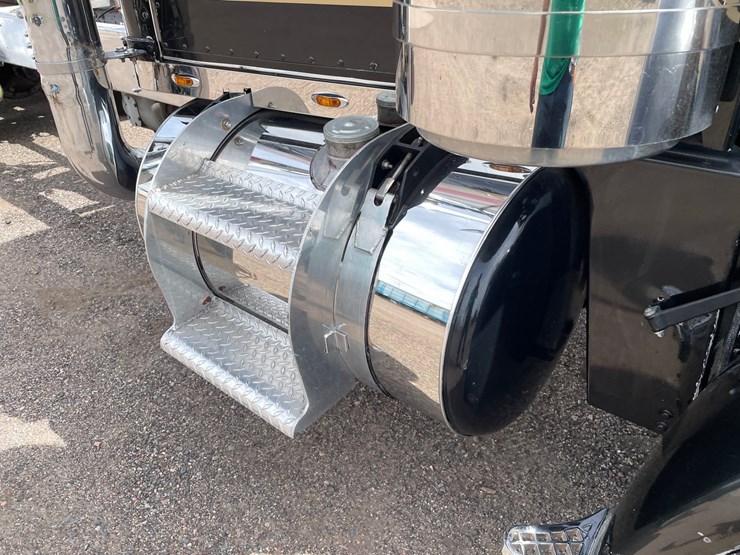 1970-peterbilt-358-image-78