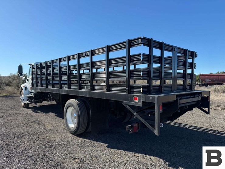 2008-international-durastar-4300-image-4