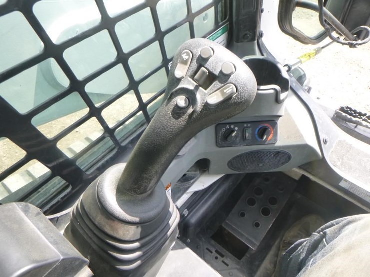 2019-bobcat-t770-image-22