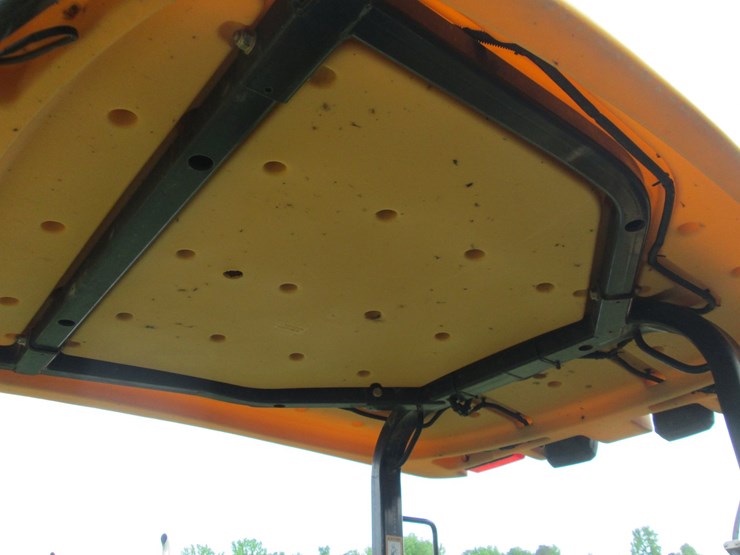 john-deere-110-image-34