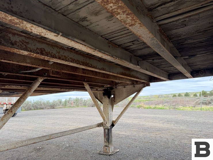 1984-fruehauf-open-top-image-14