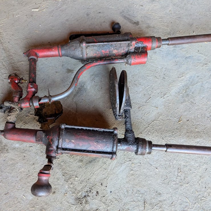#5538 • Oil Pumps