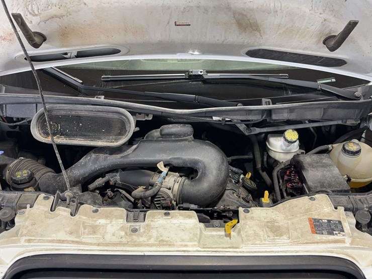 2019-ford-transit-image-18