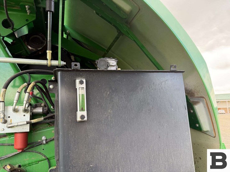 2015-john-deere-l340-image-67