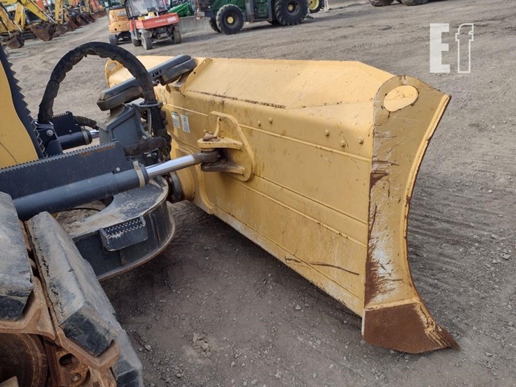 2013-deere-700k-lgp-image-30