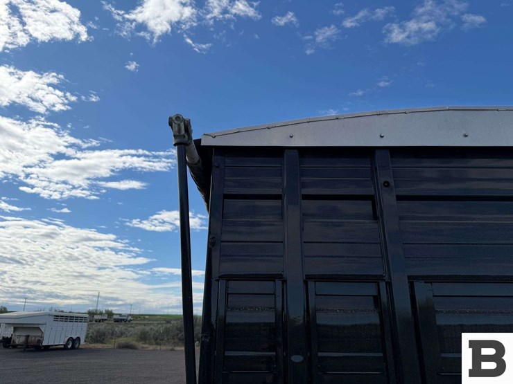 2017-kenworth-t880-image-28