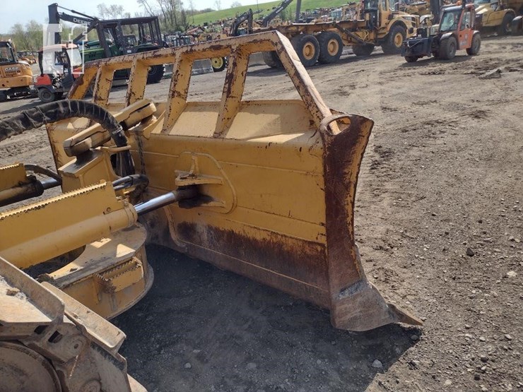 2005-deere-700h-xlt-image-24