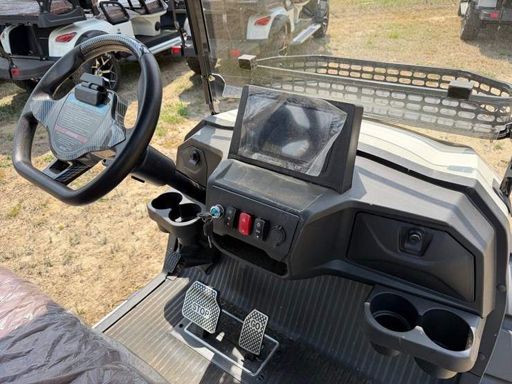 #582-•-#581-•-golf-cart-image-9