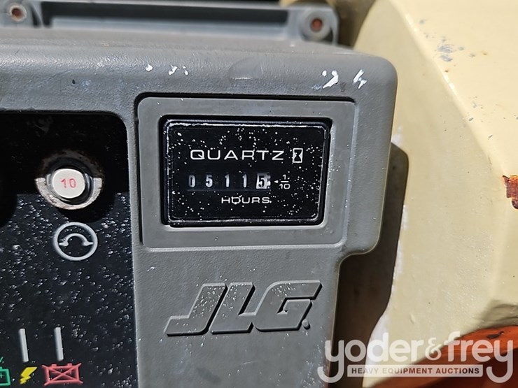 2016-jlg-3246es-image-16