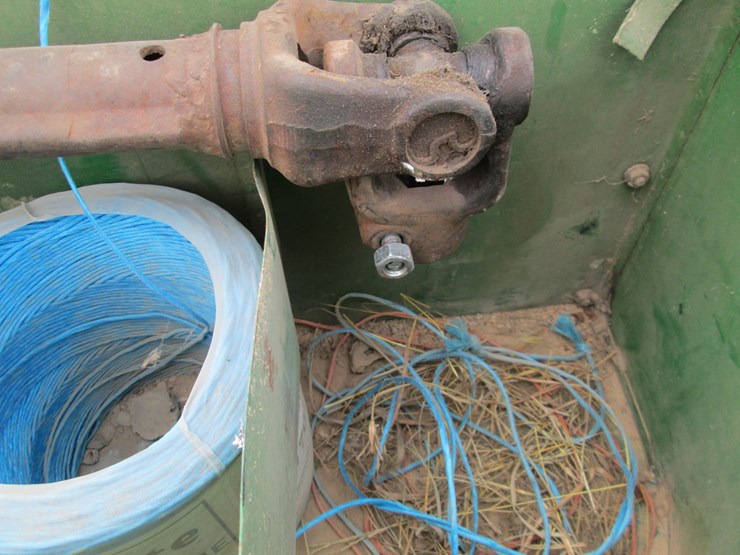 john-deere-348-image-28