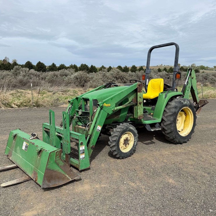 2000 JOHN DEERE 2000