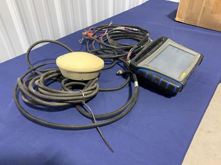 trimble-fm-750-display-image-1