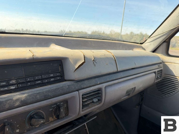 1997-ford-f350-image-33