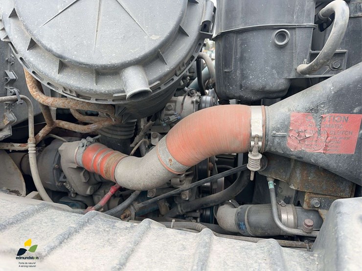 2006-international-7400-image-27