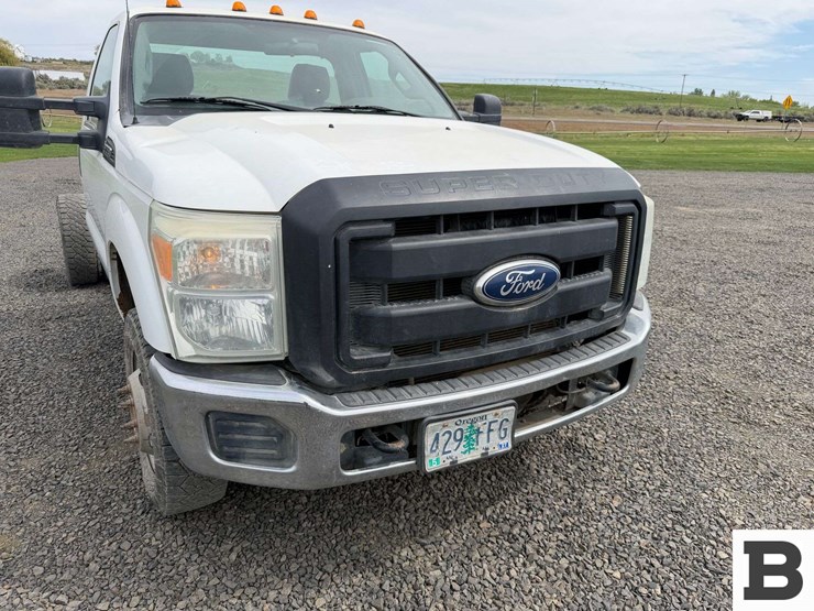 2011-ford-f350-image-8