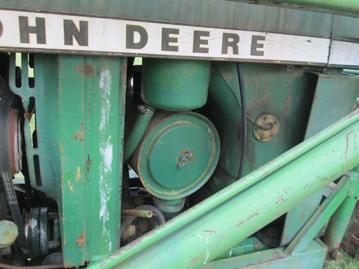 1982-john-deere-2840-image-26