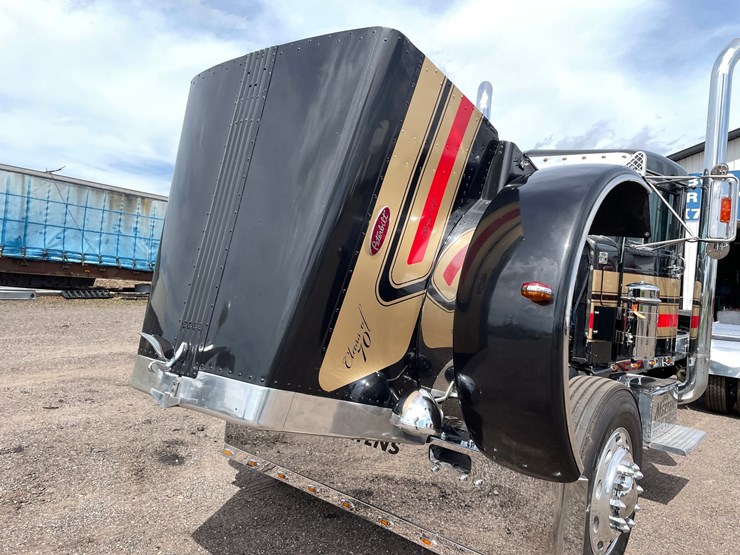 1970-peterbilt-358-image-86