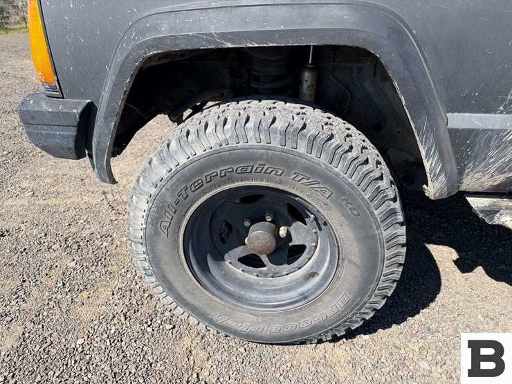 1989-jeep-comanche-pickup-image-10