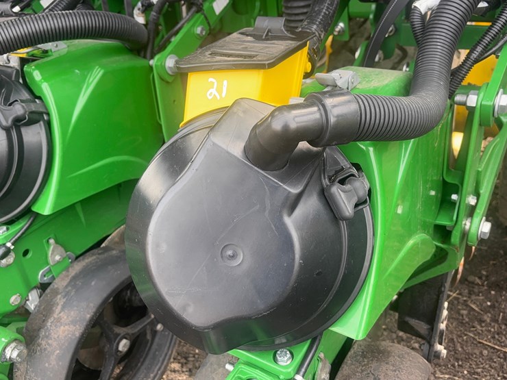 2024-john-deere-db66-image-33