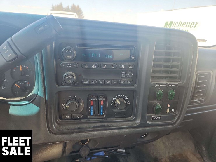 2006-gmc-sierra-3500-image-13
