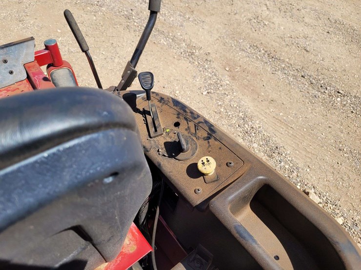toro-timecutter-ss-4200-zero-turn-mower-image-12
