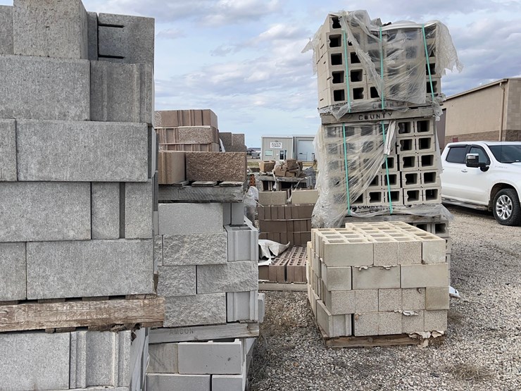 patio-and-building-bricks-image-12