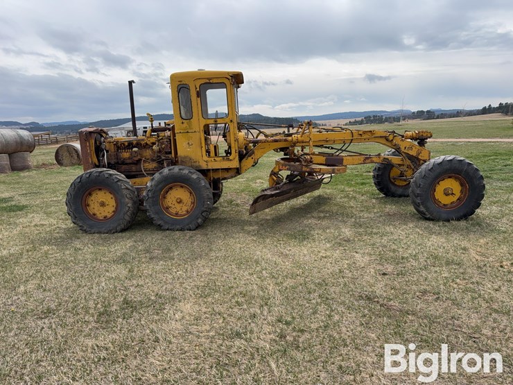 caterpillar-12-image-4
