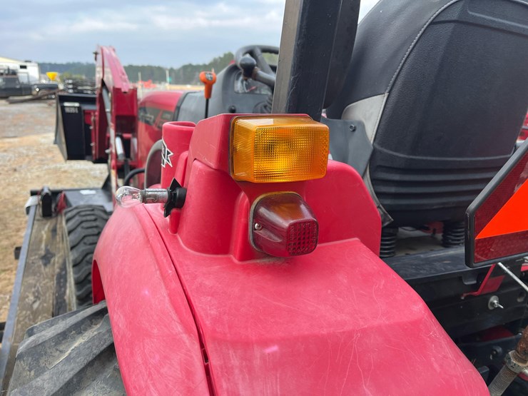2021-mahindra-1635s-compact-utility-tractor-w/loader-image-10
