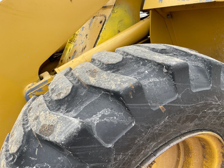 2002-caterpillar-914g-image-19