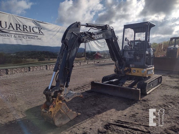 2018-deere-35g-image-45