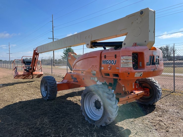 2008-jlg-m600j-image-6