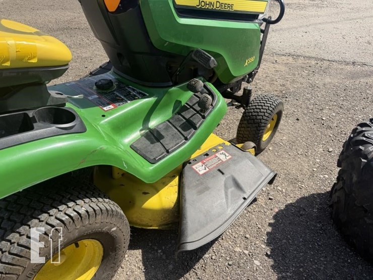 2018-john-deere-x330-image-13