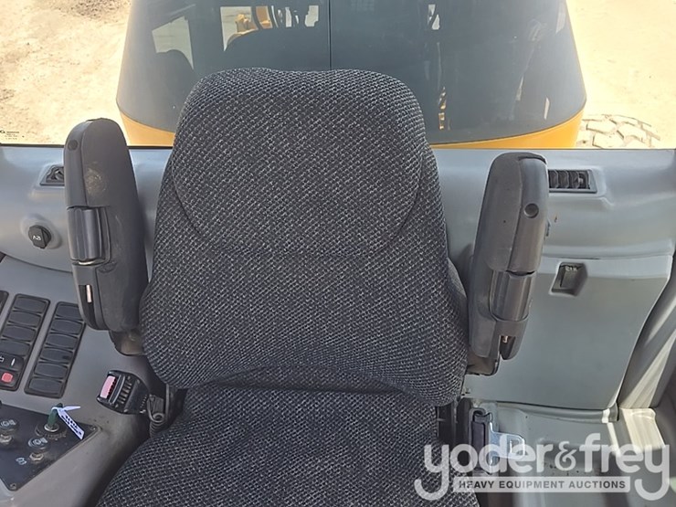 2008-volvo-g940-image-48