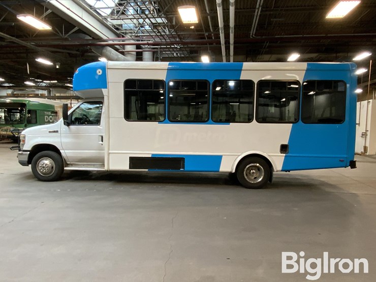 2016-ford-e450-image-8