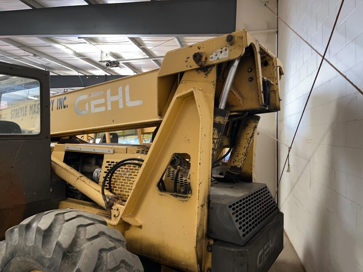gehl-883-image-22