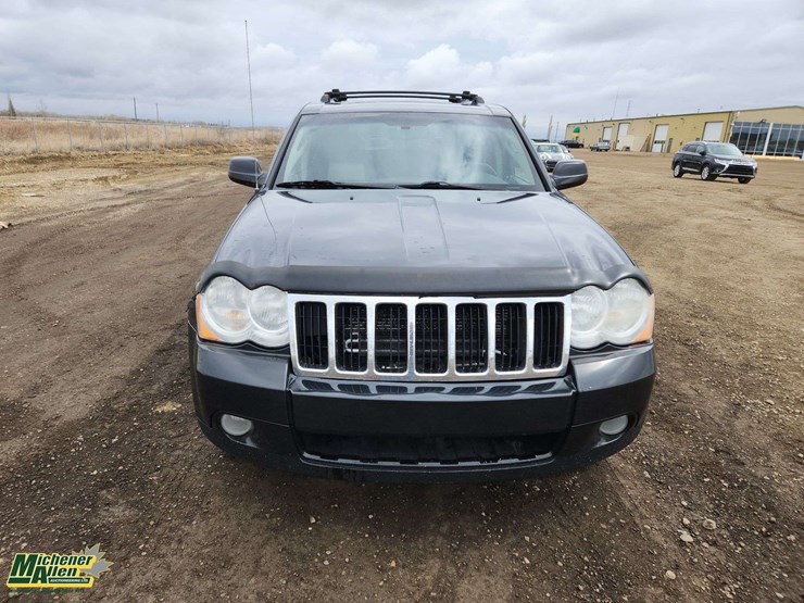 2010-jeep-grand-cherokee-image-9
